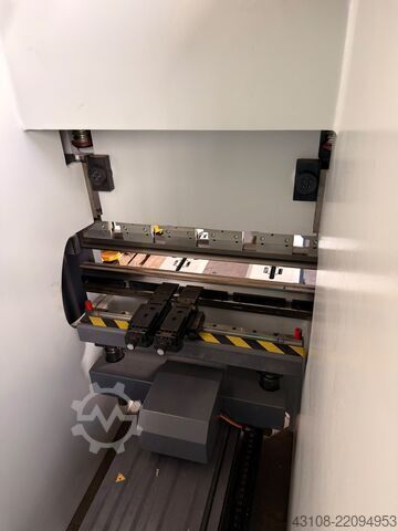 Electro-servo press brake Weinbrenner WPB 13036