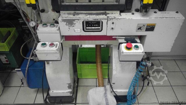 Hochgeschwindigkeitspresse (500-2500 ppm), YOM 1 Yamada Dobby Omega F1