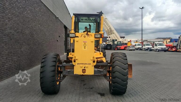 Grader New Holland RG 200 B MOTORGRADER + RIPPER FROM 2012 HOURS 4237