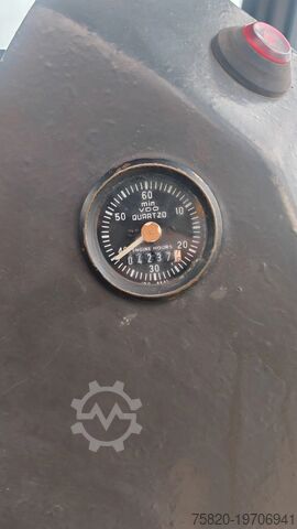 Grader New Holland RG 200 B MOTORGRADER + RIPPER FROM 2012 HOURS 4237