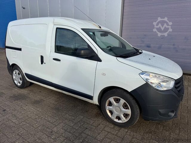 Panel van Dacia DOKKER **EURO6B-BELGIAN ORIGINE**