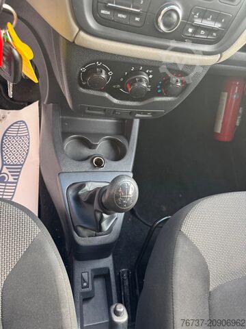 Panel van Dacia DOKKER **EURO6B-BELGIAN ORIGINE**