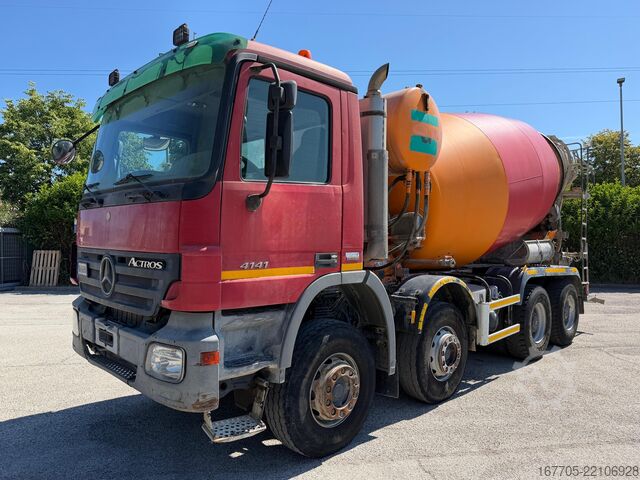Concrete mixer truck Mercedes-Benz MB 4141 B
