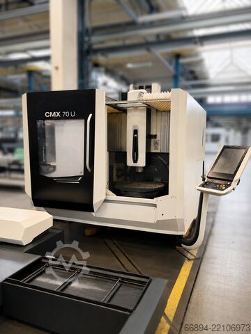 Universal machining center DMG MORI CMX 70 U