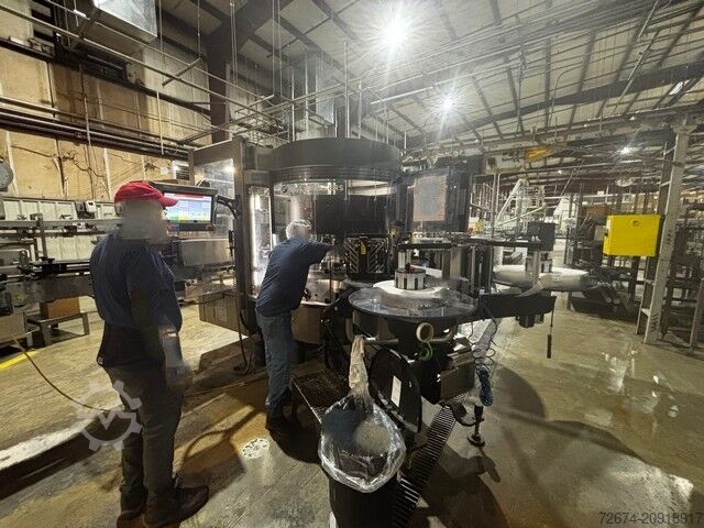 Getränkemaschine Bottling KHS Water 2009 Bottling PET 32.000 bph