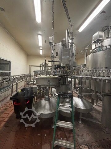 Getränkemaschine Bottling KHS Water 2009 Bottling PET 32.000 bph
