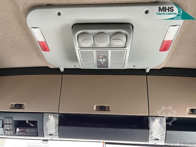 Volume tractor unit MAN TGX 18.460 4X2 LLS-U