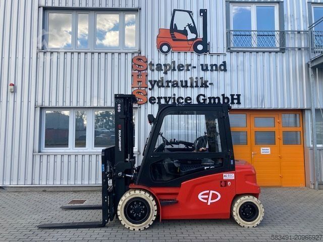 Electric 4-wheel forklift EP CPD50L1