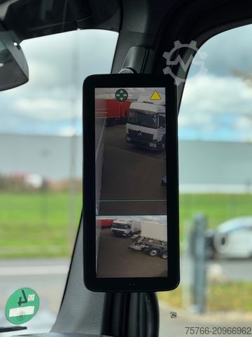 Box truck MERCEDES-BENZ ACTROS 2543 L / 2 x AHK / LBW / LENKACHSE