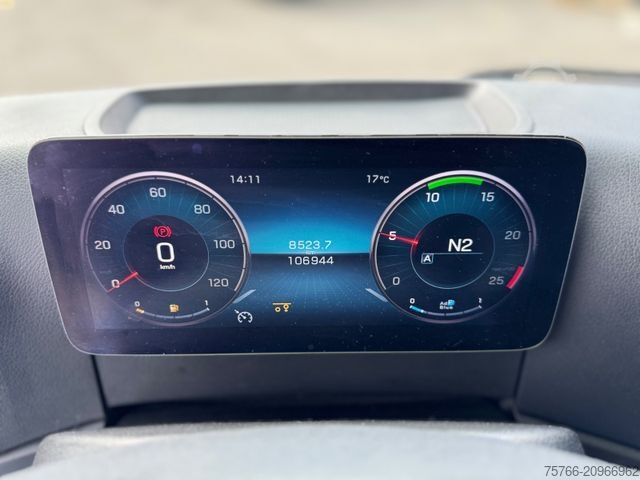 Box truck MERCEDES-BENZ ACTROS 2543 L / 2 x AHK / LBW / LENKACHSE