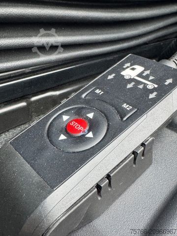 Box truck MERCEDES-BENZ ANTOS 1836 L / LBW / WINGLINER