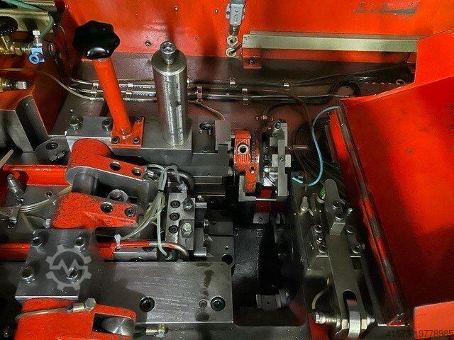 Rotating 3 - die header HILGELAND HC5-40A