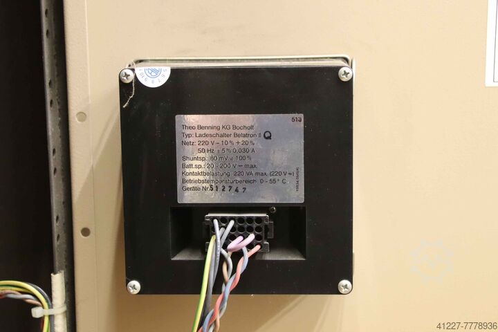 Charger for forklifts 24 V/90 A Benning E220 G24/90 B-FB