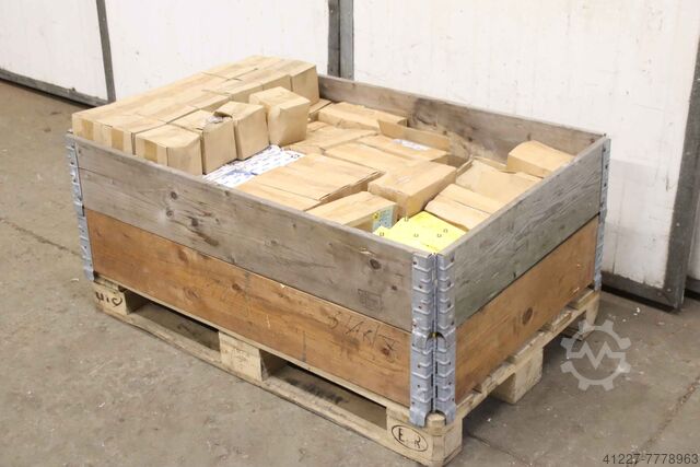 Sechskantschrauben M16 607 kg Diverse 8.8 div Größen schwarz/verzinkt