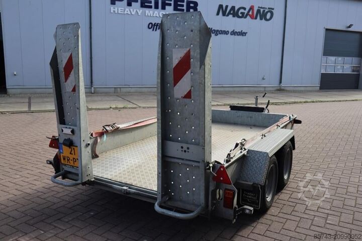 Ifor Williams 2HB 2 Axel Trailer, 2.856 kg Capacity, Incl Loadin Ifor Williams 2HB 2 Axel Trailer, 2.856 kg Capacity, Incl Loadin