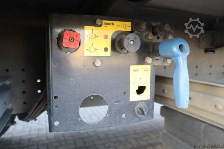 Curtain sided Schmitz Cargobull SCB3ST CoC Documents, TuV Loading Certificate, Dut