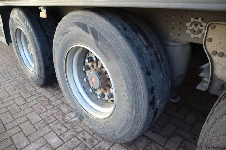 Curtain sided Schmitz Cargobull SCB3ST CoC Documents, TuV Loading Certificate, Dut