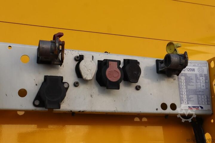 Curtain sided Schmitz Cargobull SCB3ST CoC Documents, TuV Loading Certificate, Dut