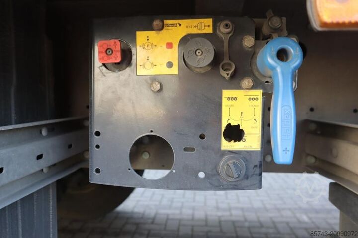 Curtain sided Schmitz Cargobull SCB3ST CoC Documents, TuV Loading Certificate, Dut