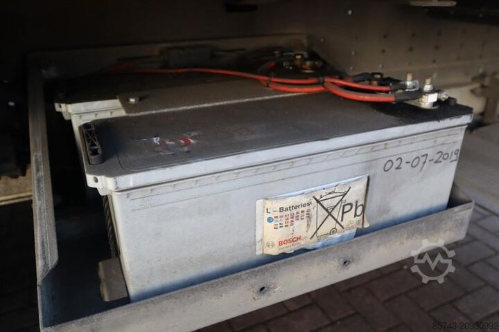 Curtain sided Schmitz Cargobull SCB3ST CoC Documents, TuV Loading Certificate, Dut