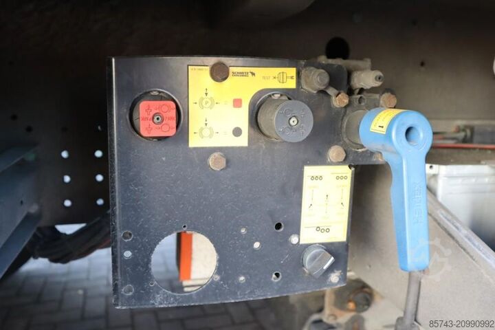 Curtain sided Schmitz Cargobull SCB3ST CoC Documents, TuV Loading Certificate, Dut