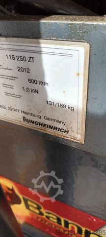 Pallet Stackers Jungheinrich EJC110