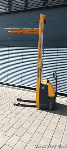 Pallet Stackers Jungheinrich EJC110