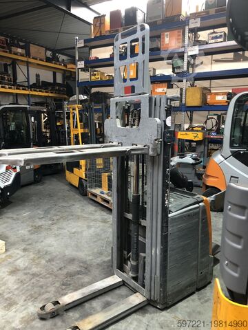 Pallet Stackers Still EXV SF16