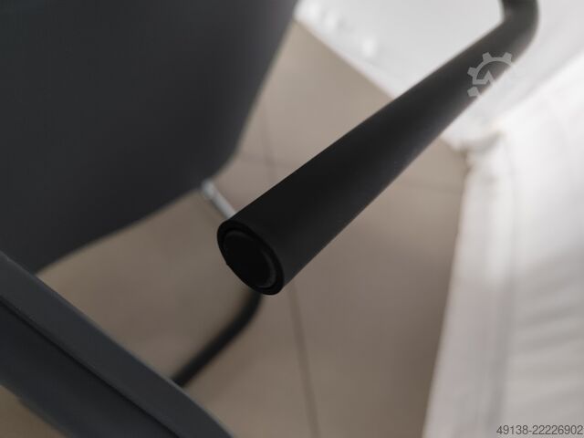 Bürostühle, Objekt- Veranstaltungsstühle THONET S 360 F - DELPHIN DESIGN