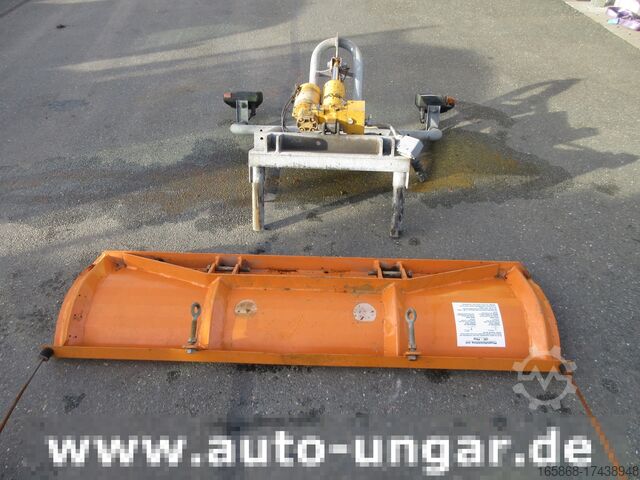 Kommunalfahrzeug Pfau LBS 160 Anbauträger Schneepflug Winter