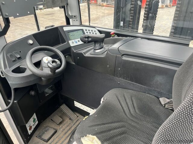 Reach Truck Still FMX20SE