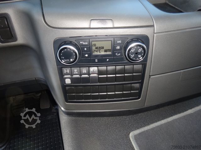 LKW mit Kofferaufbau MAN 12.220 TGL Großes Haus Koffer 7,10m 1. Hand