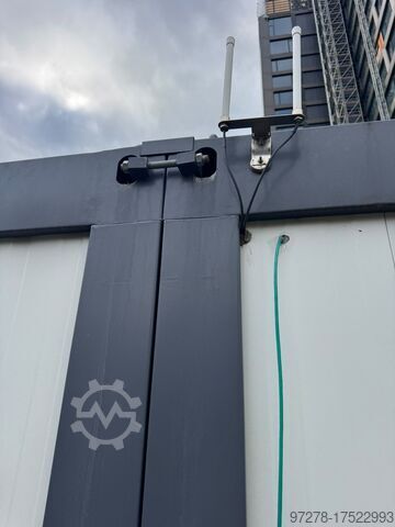 Modular building container made up of 24 units. Baucontainer Hochburg Container