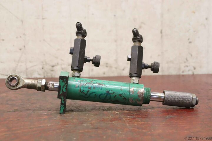 Hydraulikzylinder unbekannt Hub 30 mm