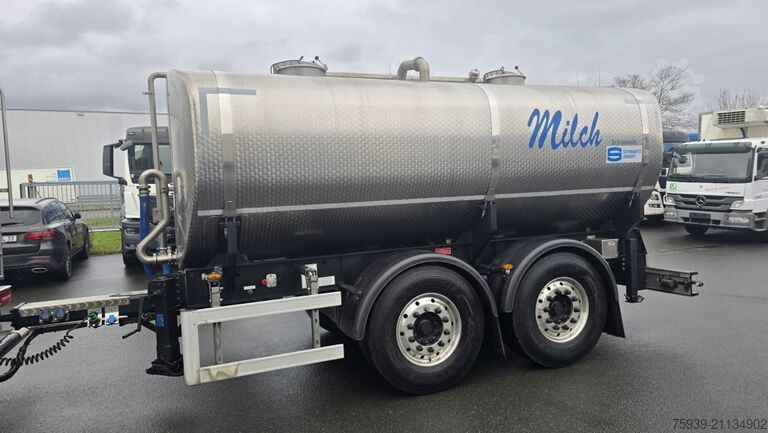 Tankanhänger  Tandemanhänger mit Edelstahltankaufbau 12.000 l