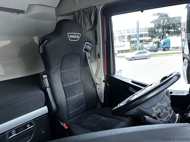 Standard SZM Iveco S-WAY 570