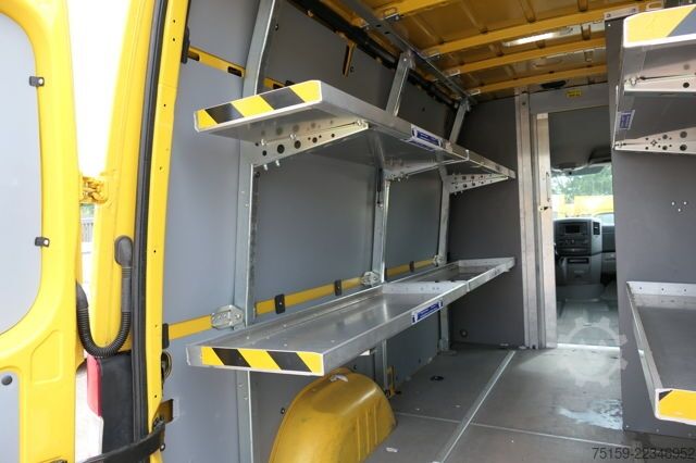 Panel van mercedes-benz Sprinter 314 CDI L2H3 Regale