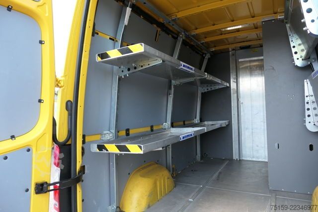 Panel van mercedes-benz Sprinter 314 CDI L2H3 Regale