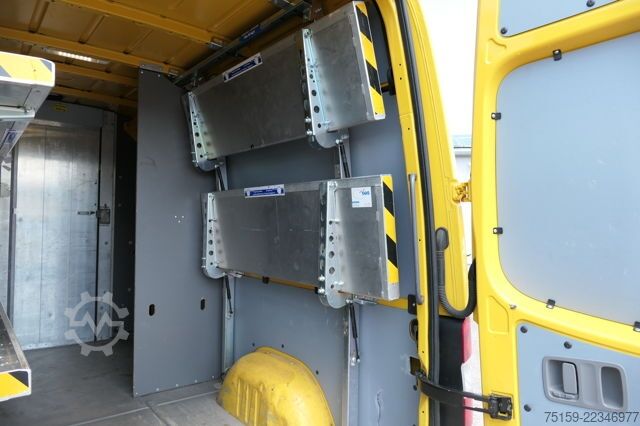 Panel van mercedes-benz Sprinter 314 CDI L2H3 Regale