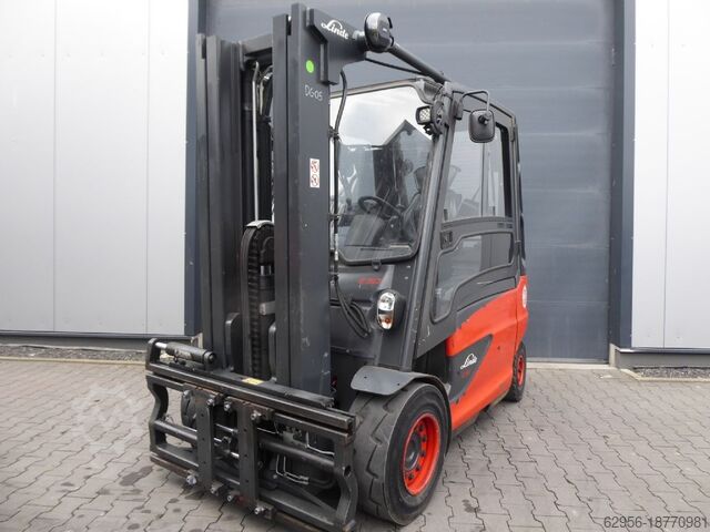 Electric 4-wheel forklift Linde E50HL-01