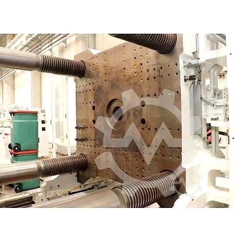 Injection molding machine ENGEL DUO 3550/650