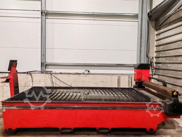 Plasma cutting machine Swift Cut Pro 3000