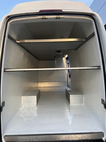 Refrigerated body van VW Crafter