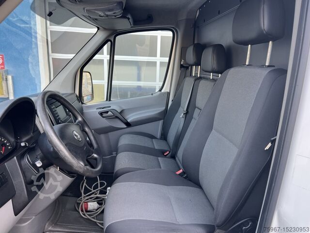 Refrigerated body van VW Crafter