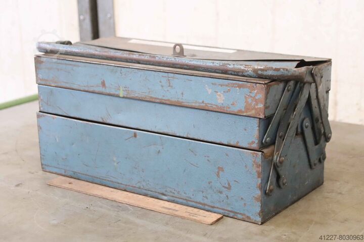 Werkzeugkiste mit Werkzeug unbekannt funkenfreies Werkzeug