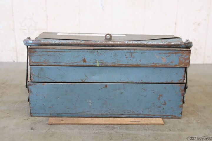 Werkzeugkiste mit Werkzeug unbekannt funkenfreies Werkzeug