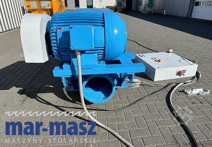 Holzhacker Schredder JENZ HE180-500WEA z gąsienicą