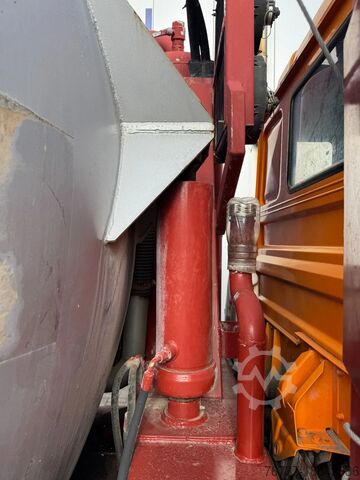 Suction vehicle Iveco Turbotech **VACUMTRUCK-HYDROCUREUR**