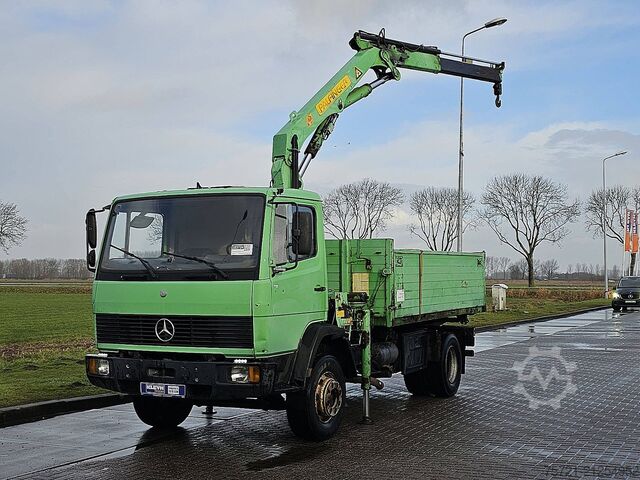 Loading platform MERCEDES-BENZ 1317 6 CYL. CRANE