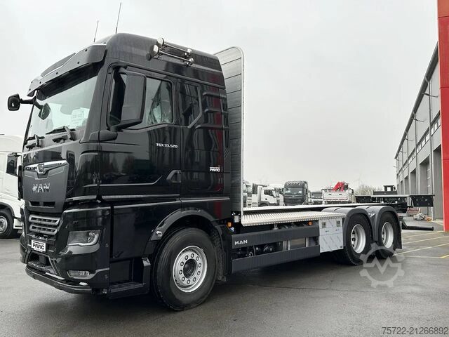 Holztransporter MAN TGX 33.520 6x4 BL Kurzholz Kran EPSILON / TAJFUN